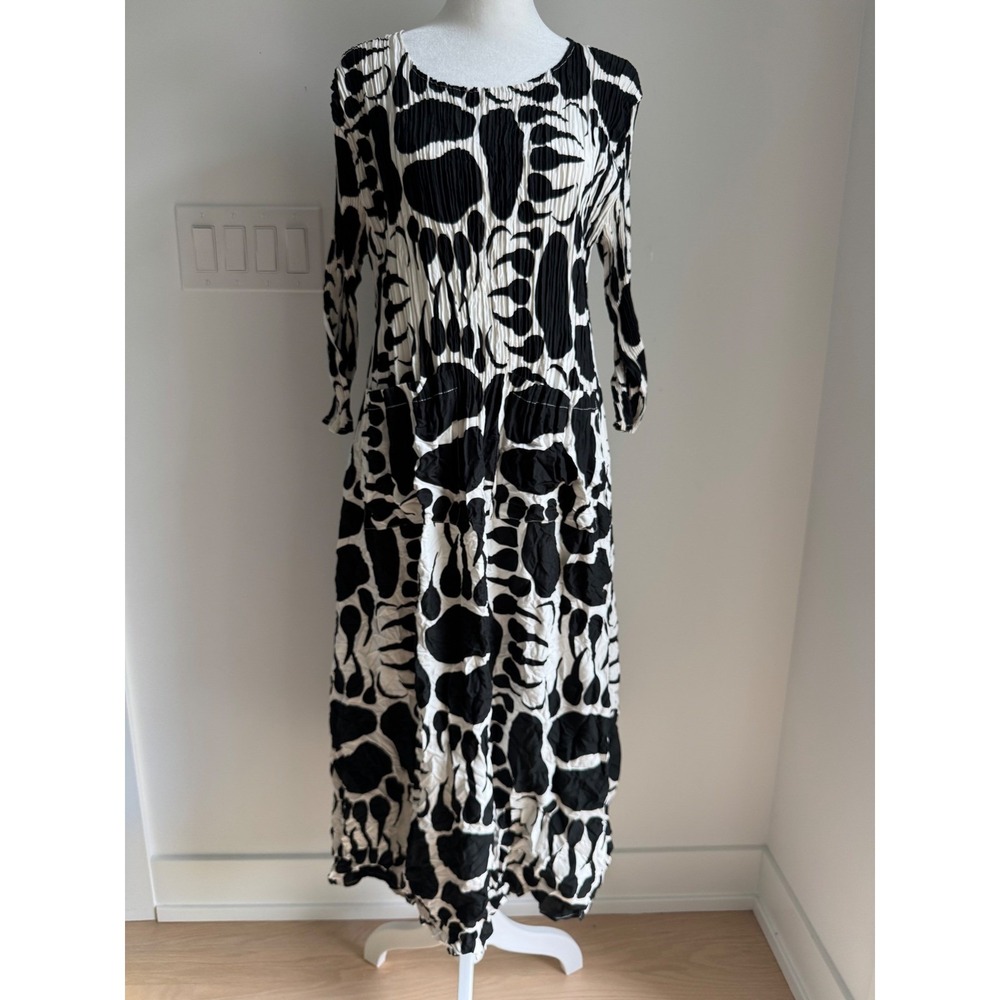 Alquema 3/4 SLEEVE SMASH POCKET DRESS Black White Abstract Midi Dress Size 12